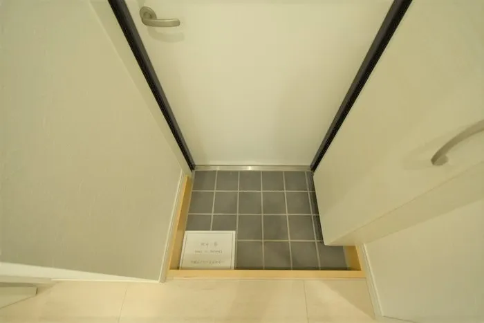 Luminous Nishi-Nippori - Interior - ["Flooring", "Floor", "Grey"]