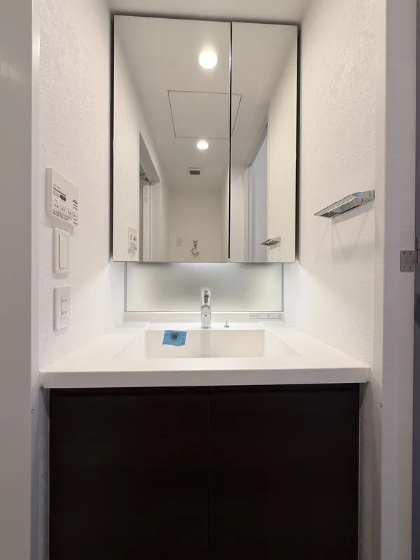 Pollast Yoyogi - Interior - ["Flooring", "Interior design", "Floor"]