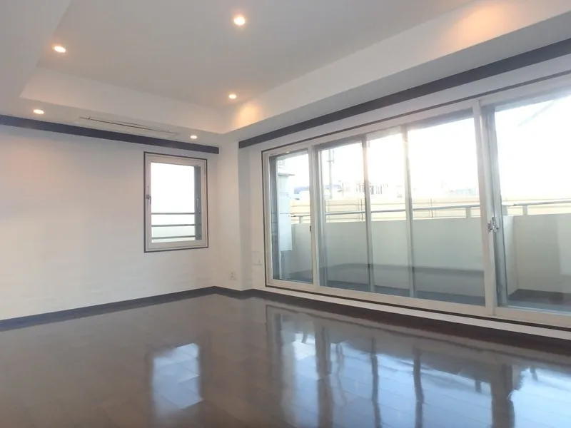 Doue Nihonbashi - Interior - ["Flooring", "Floor", "Wood"]