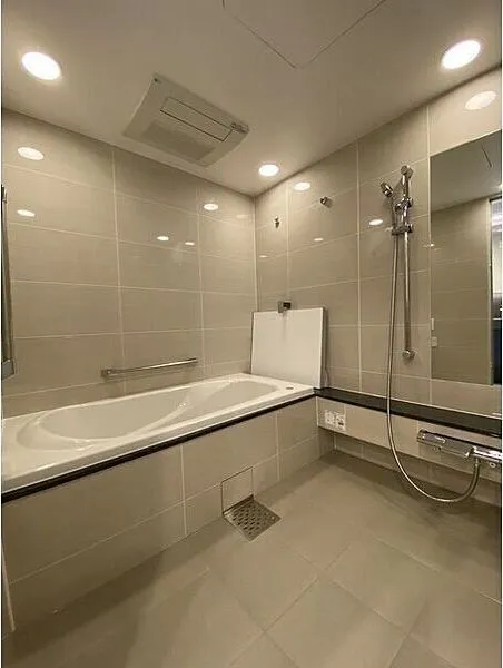 The Parkhouse Chiyoda Rokubancho - Interior - ["Flooring", "Plumbing fixture", "Bathroom"]