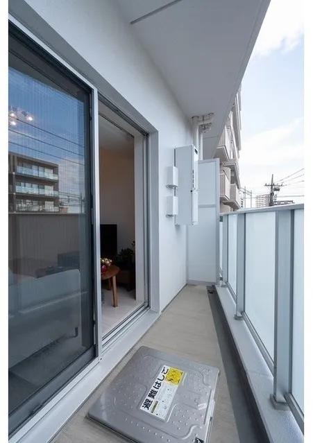 Comforia Takenotsuka East - Interior - ["Apartment", "Composite material", "Glass"]
