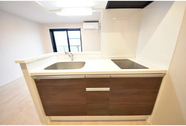 Memora Ikebukuro - Interior - ["Floor", "Plumbing fixture", "Flooring"]