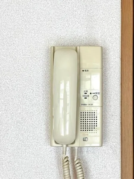 TS Omori Heim - Interior - ["Electronic device", "Telephony", "Telephone"]