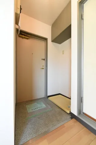 Higashi-Koenji Amflat - Interior - ["Flooring", "Floor", "Ceiling"]