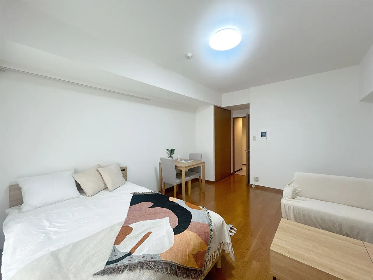 Mynavi STAY Urban Suite Jimbocho Station - Interior - []