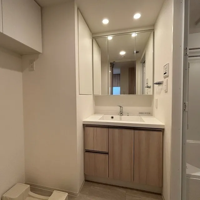 Park Axis Shinagawa Tennozu Isle - Interior - ["Flooring", "Floor", "Interior design"]