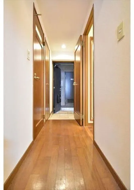 Plateau Jingumae - Interior - ["Flooring", "Floor", "Wood"]