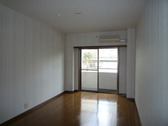 First Village Shirokanedai - Interior - ["Building", "Fixture", "Window"]