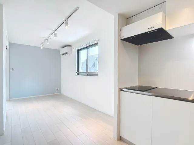 Ruygo Kagurazaka - Interior - ["Flooring", "Floor", "Ceiling"]