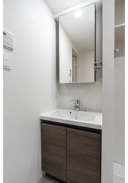 Comforia Liv Shimo-Ochiai - Interior - ["Bathroom Sink", "Plumbing fixture", "Sink"]