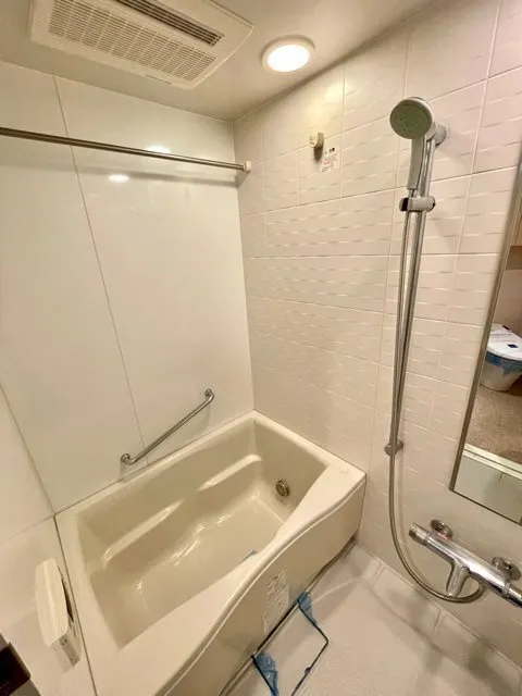 Chester Court Ochanomizu - Interior - ["Plumbing fixture", "Bathroom", "Flooring"]