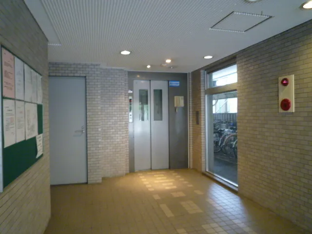 Echopia - Interior - ["Wall", "Flooring", "Floor"]