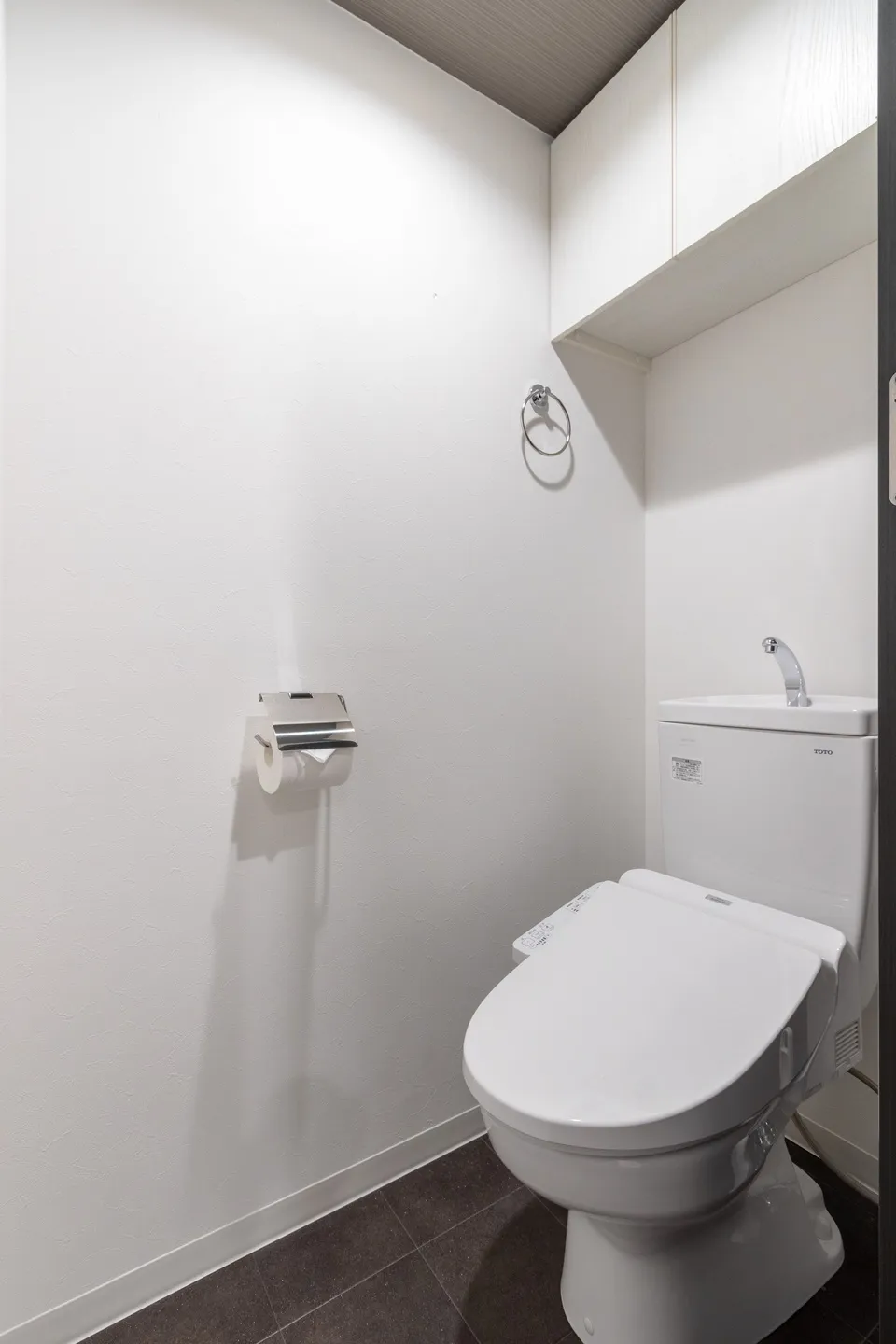 Hmlet Shinjuku Gyoenmae - Interior - ["Toilet seat", "Bathroom", "Plumbing fixture"]
