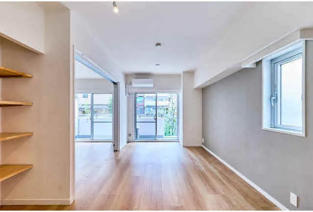 Comforia Takenotsuka East - Interior - ["Flooring", "Floor", "Apartment"]