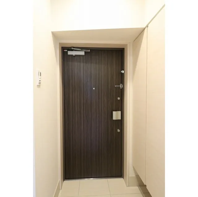 Rivere Shiba Park - Interior - ["Door", "Fixture", "Wood"]
