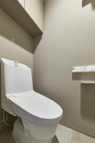 Proud Flat Mitsukoshimae East - Interior - ["Toilet seat", "Toilet", "Plumbing fixture"]