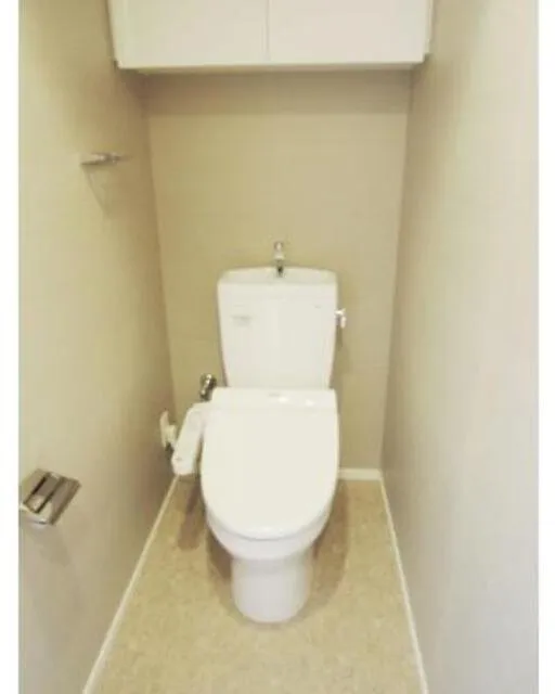 Park Axis Takinogawa La Breeze - Interior - ["Toilet seat", "Toilet", "Plumbing fixture"]