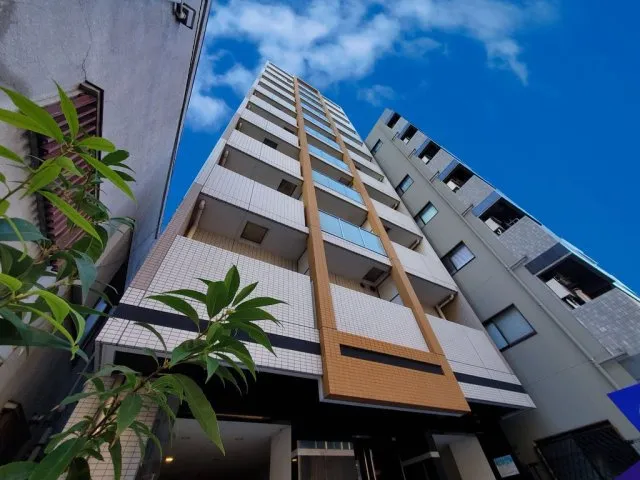 LEXE Iriya - Exterior - ["Machine", "High-rise building"]