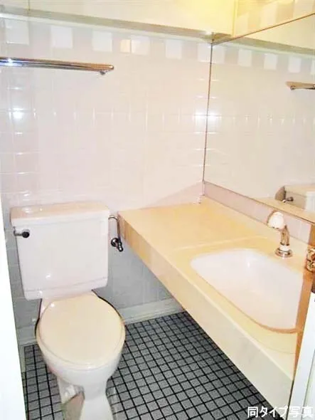 Duet Metropolitan University - Interior - ["Toilet seat", "Bathroom", "Plumbing fixture"]