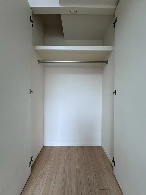 La Santé Hiroo - Interior - ["Flooring", "Wood", "Floor"]