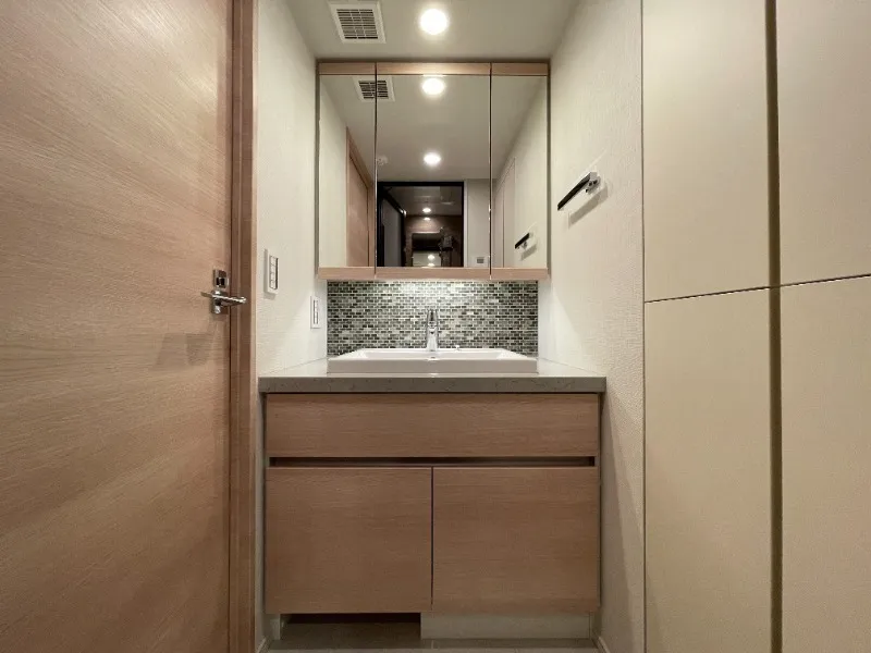 Pierce Kakinokizaka - Interior - ["Flooring", "Wood", "Floor"]