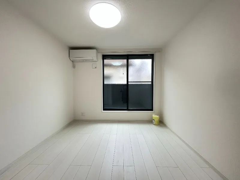 Northern Road Higashifushimi - Interior - ["Flooring", "Floor", "White"]