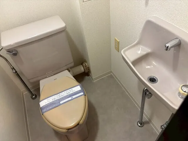 Shakujii Garden Heights - Interior - ["Toilet seat", "Bathroom", "Toilet"]