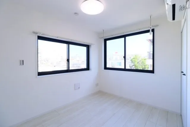 Bright Sumiyoshi - Interior - ["Flooring", "Ceiling", "Floor"]