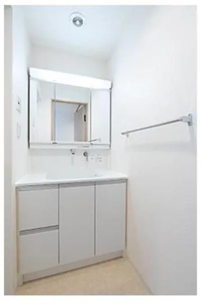 River & Tower - Interior - ["Plumbing fixture", "Flooring", "Bathroom cabinet"]