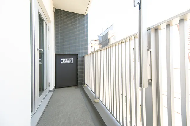 JP Noie Ueno Inaricho - Interior - ["Apartment", "Composite material", "Handrail"]