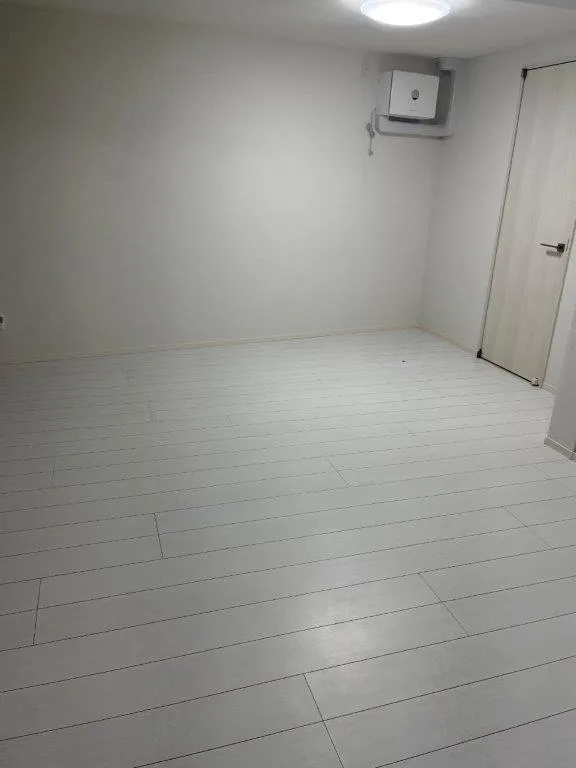 LiveFlat Togoshi - Interior - ["Wood", "Door", "Building"]
