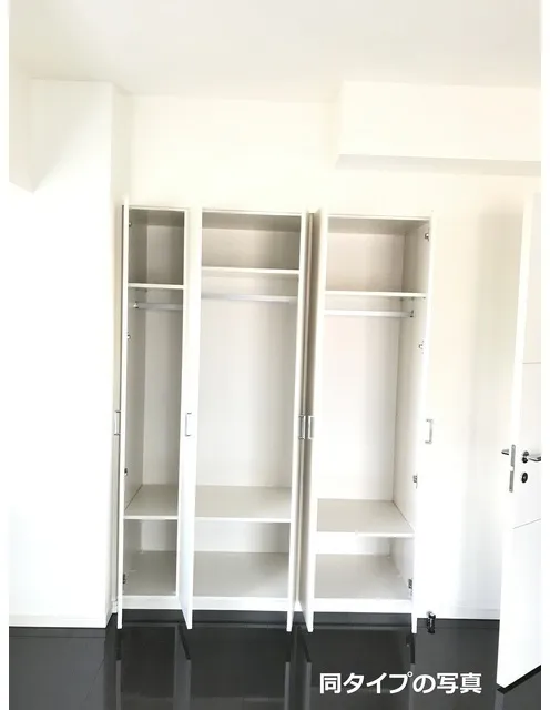 Conforia Higashi-Ikebukuro  - Interior - ["Door", "Cupboard", "Wardrobe"]