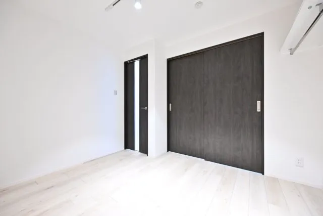Ruygo Oshiage - Interior - ["Wood", "Flooring", "Wood flooring"]