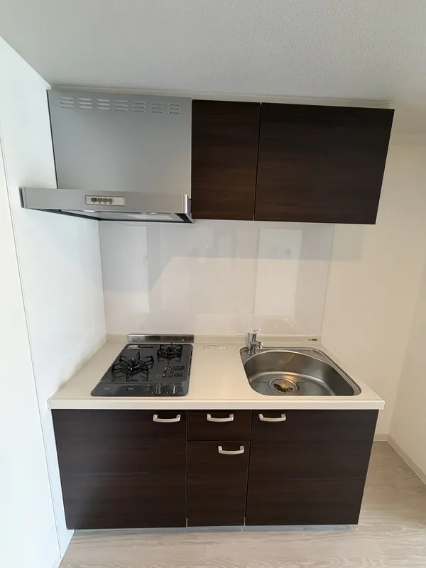 BLAU Honmachi Higashi - Interior - ["Kitchen Sink", "Kitchen", "Plumbing fixture"]