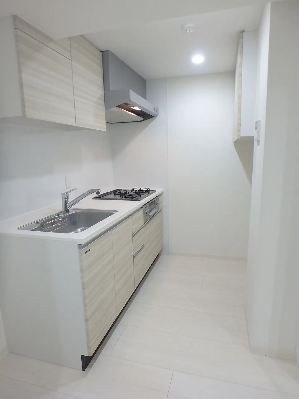 HF Ryogoku Residence - Interior - ["Tap", "Sink", "Cabinetry"]