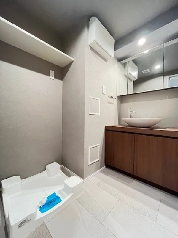 Residia Minamisenju - Interior - ["Flooring", "Floor", "Wood"]