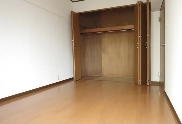 Marumoto Mansion - Interior - ["Wood", "Rectangle", "Floor"]