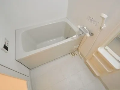 Across Meguro Tower - Interior - ["Flooring", "Floor", "Plumbing fixture"]