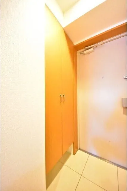 Aperto Nishi Shinjuku - Interior - ["Fixture", "Door", "Wood"]