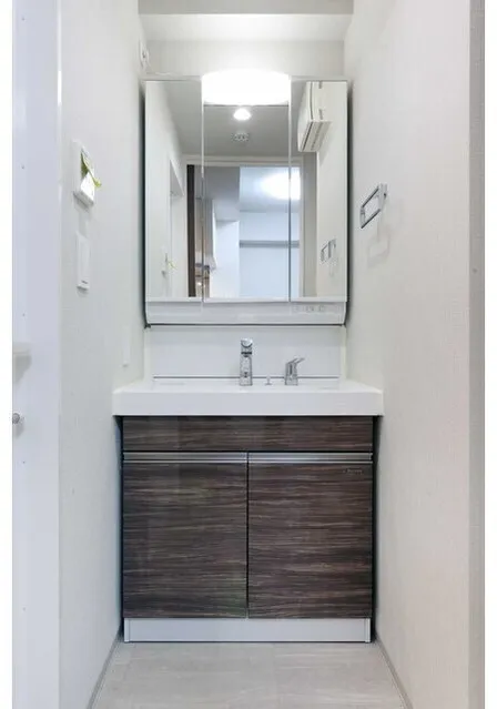 Alpha Prime Toyocho - Interior - ["Plumbing fixture", "Flooring", "Bathroom cabinet"]