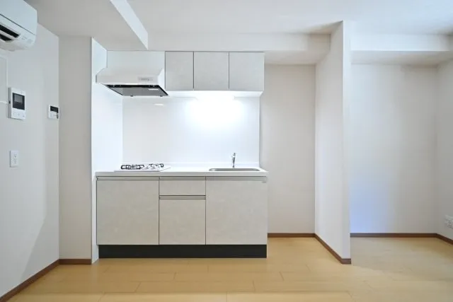 CENTRAL GARDEN RESIDENCE TOKYO - Interior - ["Flooring", "Floor", "Apartment"]