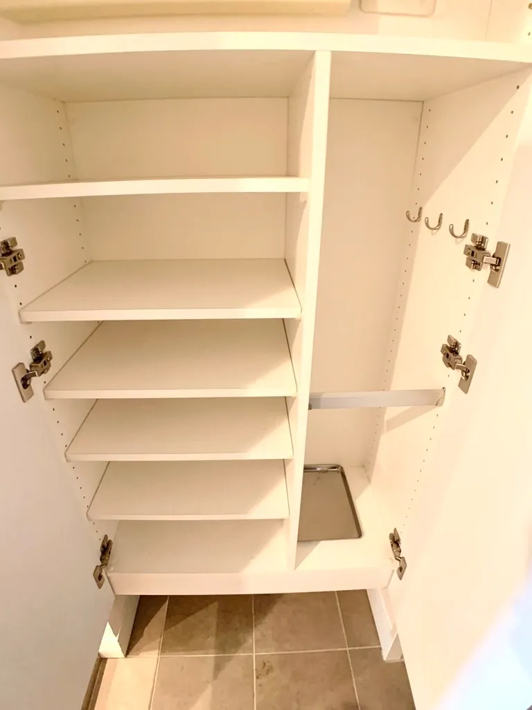 Belle Face Hongo Yumicho - Interior - ["Property", "Shelf", "Shelving"]