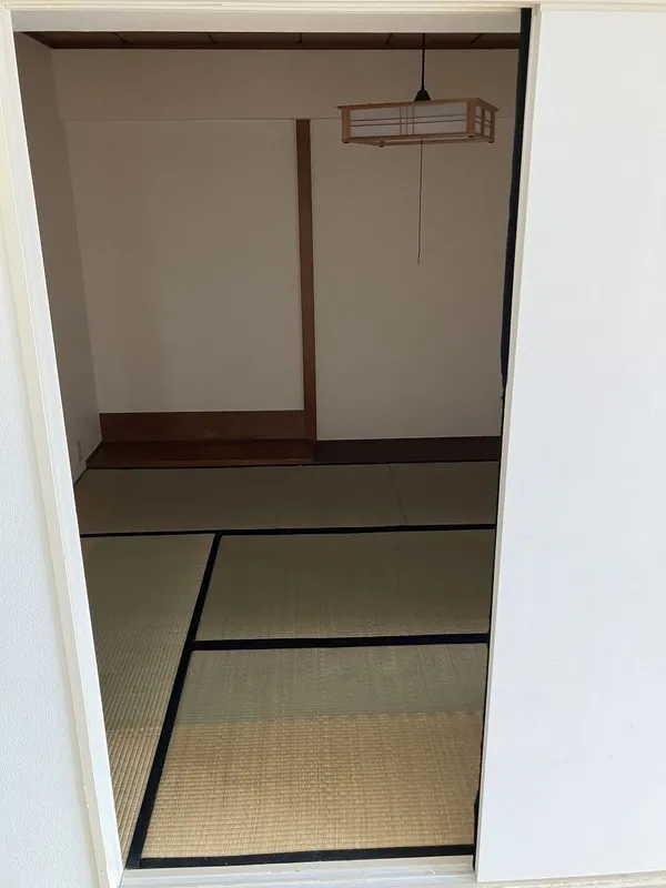 Famille Hisakata - Interior - ["Flooring", "Wood", "Floor"]