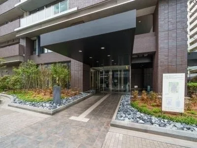 Lieto Court Arc Tower - Exterior - []