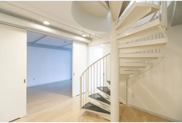 Shinonome Canal Court CODAN Building No.11 - Interior - ["Property", "Stairs", "Room"]