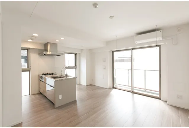 City Current Daikanyama - Interior - ["Apartment", "Wood flooring", "Brutalist architecture"]
