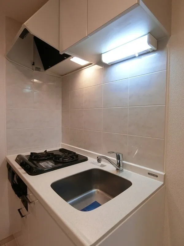 Cross Residence Kamata - Interior - ["Flooring", "Floor", "Tile"]