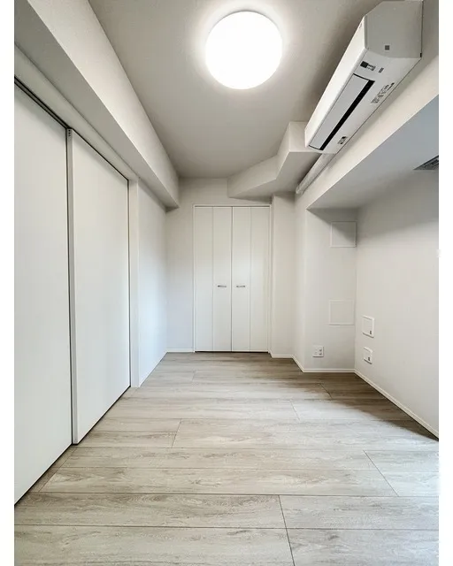 Daffitto Kinshicho - Interior - ["Flooring", "Floor", "Ceiling"]