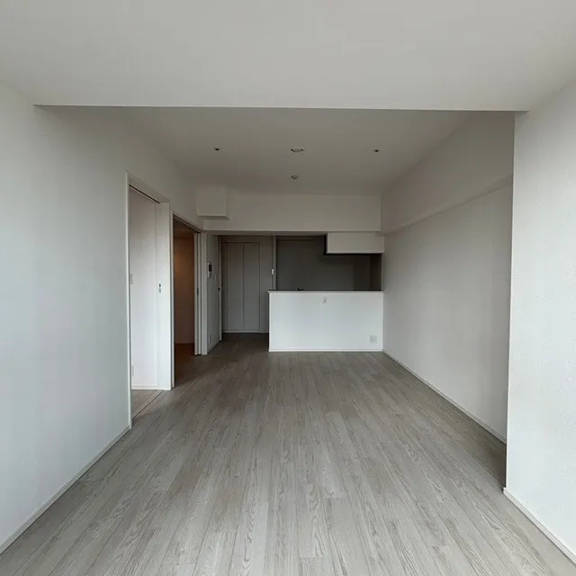 Park Axis Shinagawa Tennozu Isle - Interior - ["Flooring", "Floor", "Ceiling"]