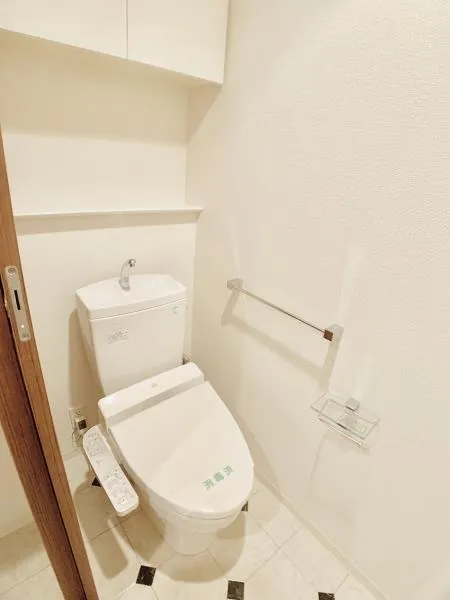 Premier Comfort Nishiogikubo - Interior - ["Flooring", "Floor", "Plumbing fixture"]